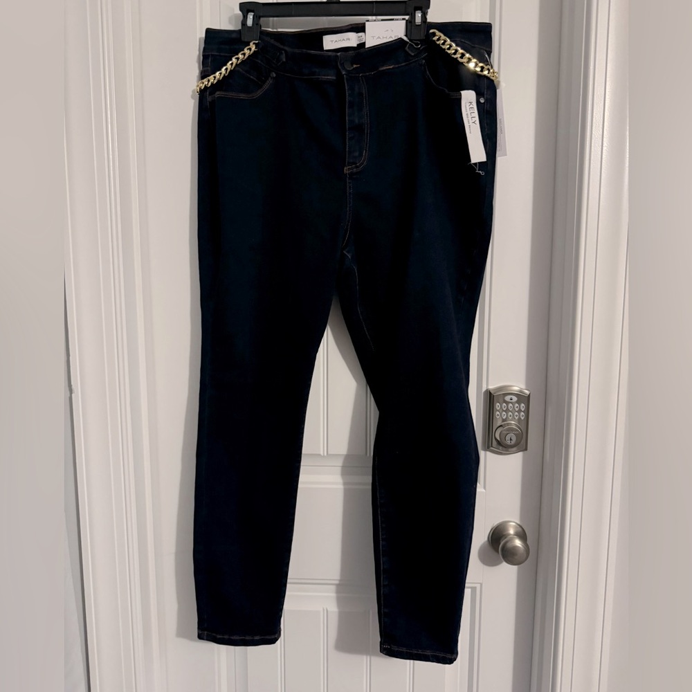Great Tahari size 20W mid rise gold chain skinny Kelly blue denim jeans